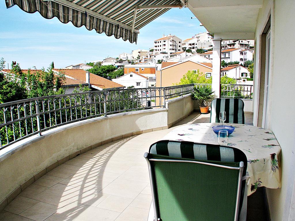 Apartments Miljak Omis Bagian luar foto