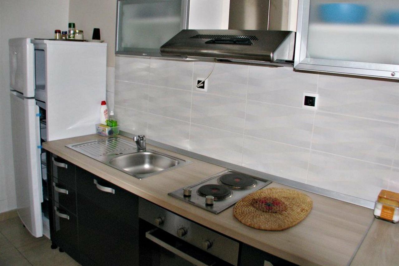 Apartments Miljak Omis Bagian luar foto